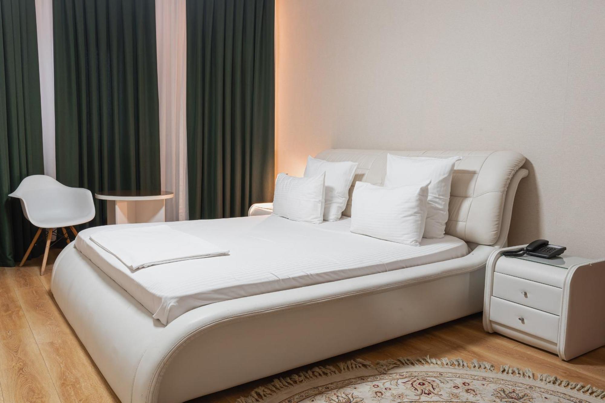 Altair Hotel Šymkent Exteriér fotografie